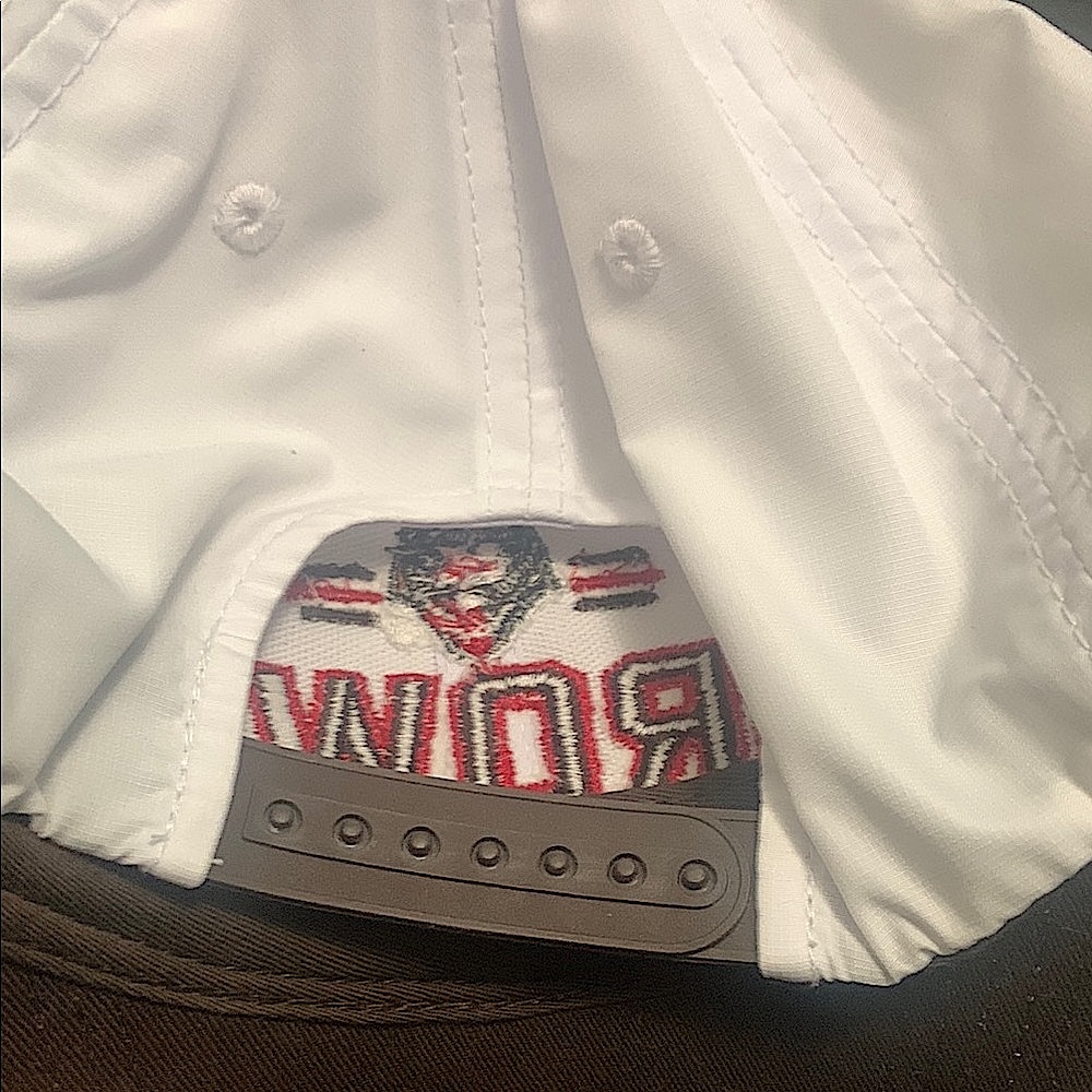 Brown University Bears 
Snap Back Cap White;
New No Tags - Picture 5 of 6